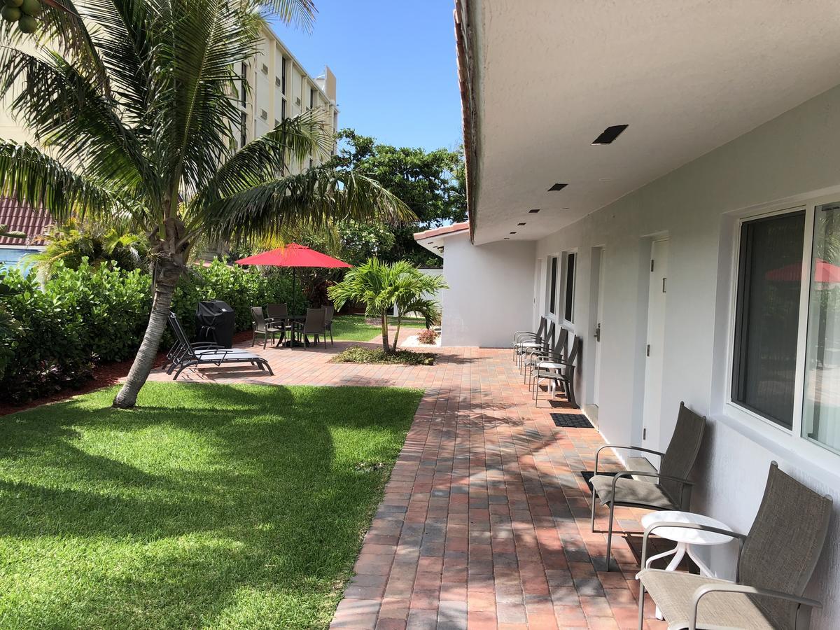 Elizabeth House Inn Deerfield Beach Exteriör bild
